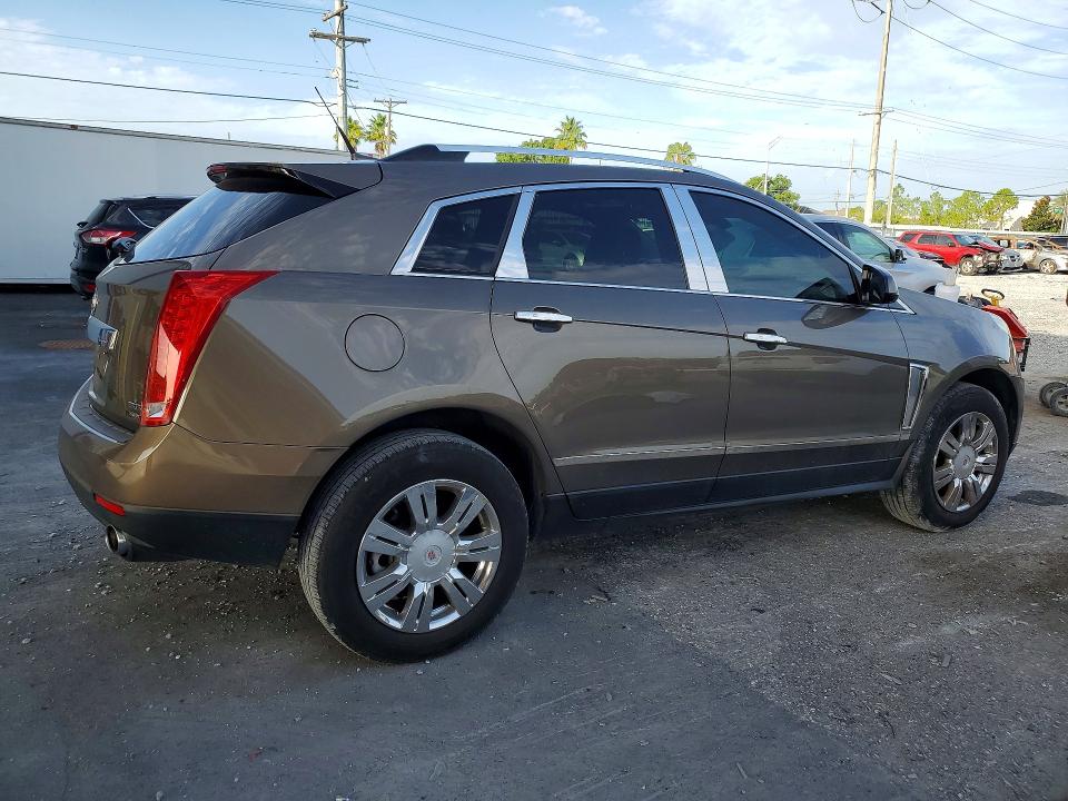 2014 Cadillac Srx VIN 3GYFNBE37ES647676 COPART salvage auction — SIDE, Fl - Cert Of Title Slvg Rebuildable, sold $2,150 on 2026-07-31 (photo 3)