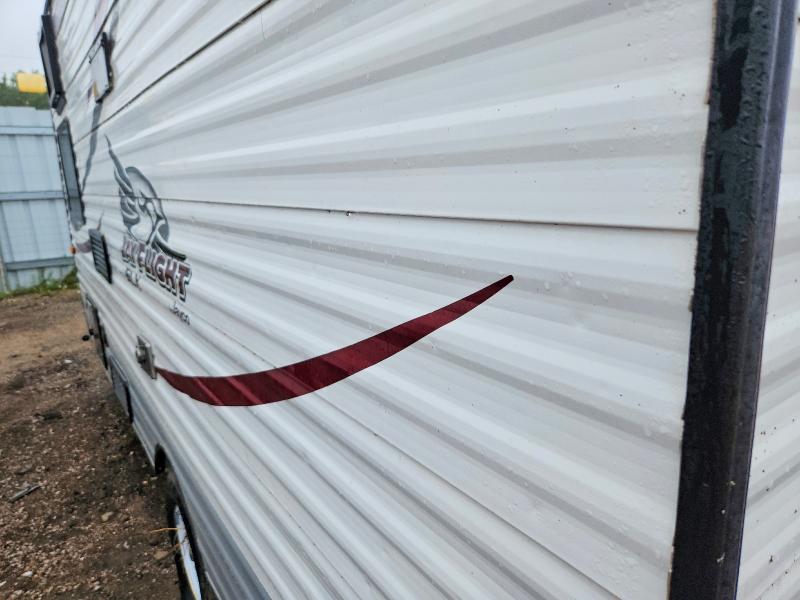 2015 Jayco jay Trailers VIN 1UJBJ0AG4F77D0331 COPART salvage auction — HAIL, MN - CERT OF TITLE-PRIOR SALVAGE, sold $150 on 2026-09-03 (photo 9)
