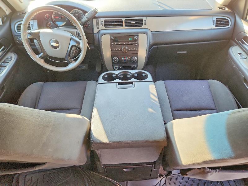 2009 Chevrolet Tahoe VIN 1GNFC13C69R276048 COPART salvage auction — MINOR DENT/SCRATCHES, IL - CERT OF TITLE-REBUILT, sold $625 on 2026-07-09 (photo 8)