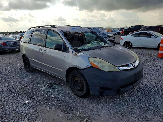 2006 Toyota Sienna VIN 5TDZA23C86S481496 COPART salvage auction — ROOF, TX - SALVAGE VEHICLE TITLE, sold $650 on 2026-07-27 (photo 4)
