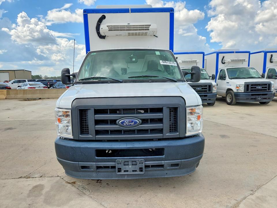 2023 Ford E-350 VIN 1FDWE3FKXPDD14789 COPART salvage auction — MECHANICAL, TX - CERTIFICATE OF TITLE, sold $7,500 on 2026-07-29 (photo 5)