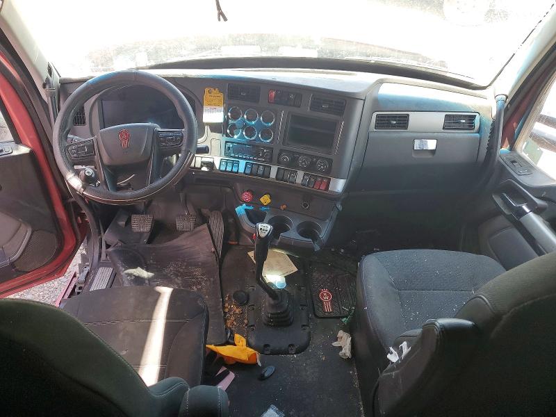 2024 Kenworth Construction VIN 1XKYD49X9RJ354075 COPART salvage auction — ALL OVER, UT - SALVAGE CERTIFICATE, sold $15,500 on 2026-08-27 (photo 8)
