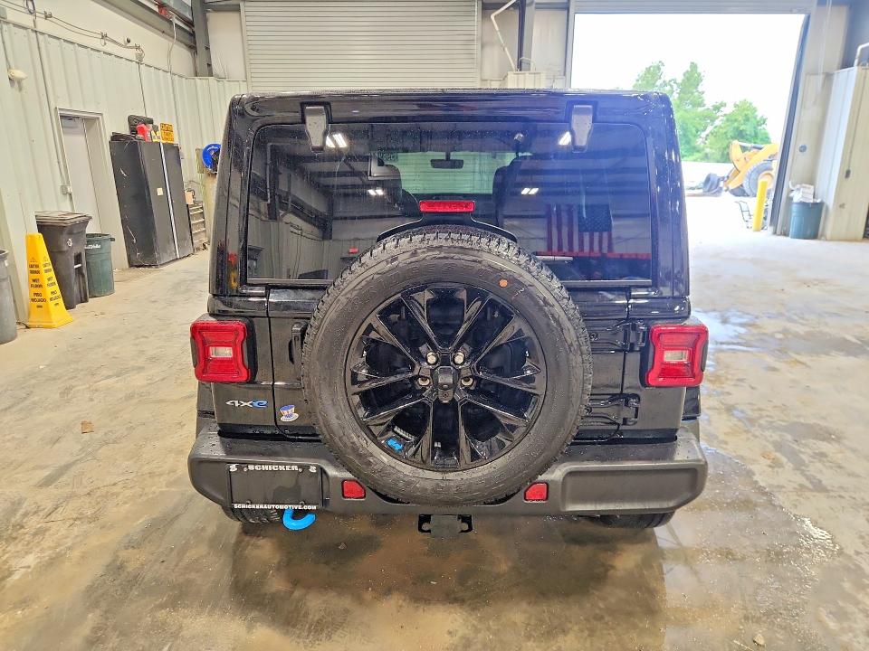 2023 Jeep Wrangler / VIN 1C4JJXP66PW513619 COPART salvage auction — MINOR DENT/SCRATCHES, Ct - Clean Title, sold $20,000 on 2026-07-30 (photo 6)