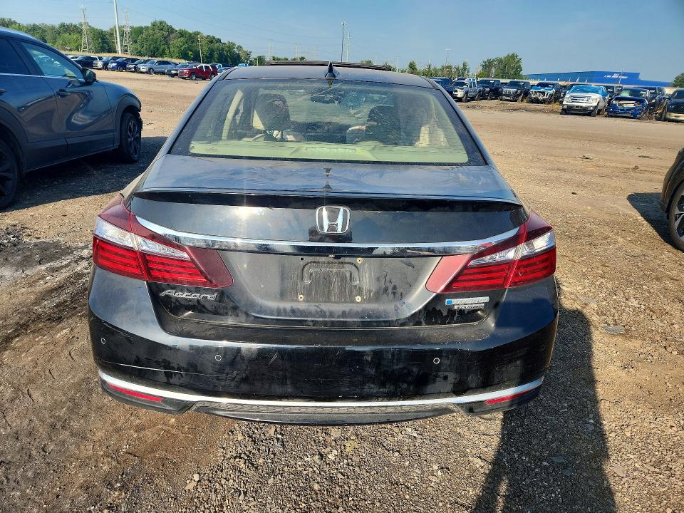 2017 Honda Accord VIN JHMCR6F72HC023847 COPART salvage auction — STRIPPED, Mi - Certificate Of Title, sold $325 on 2026-07-14 (photo 6)