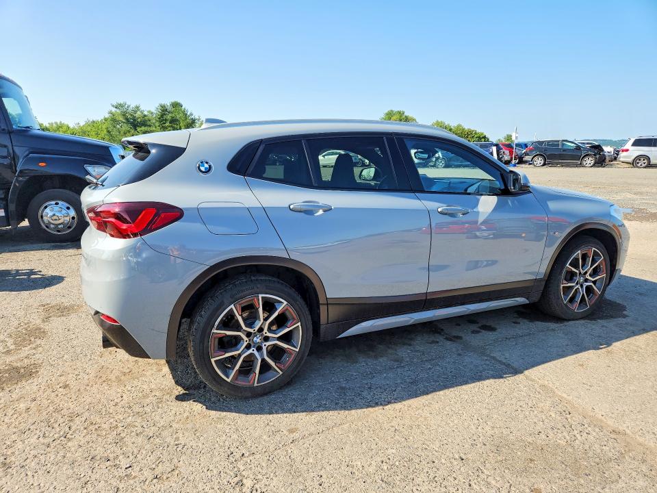 2022 BMW X2 VIN WBXYJ1C0XN5T82262 COPART salvage auction — WATER/FLOOD, Pa - Cert Of Salvage-W=Flood Veh, sold $8,700 on 2026-08-28 (photo 3)