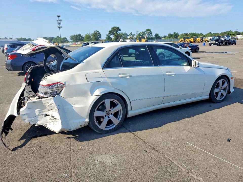 2011 Mercedes-benz E-class VIN WDDHF8HBXBA503446 COPART salvage auction — REAR END, NY - MV-907A SALVAGE CERTIFICATE, sold $725 on 2026-08-10 (photo 3)