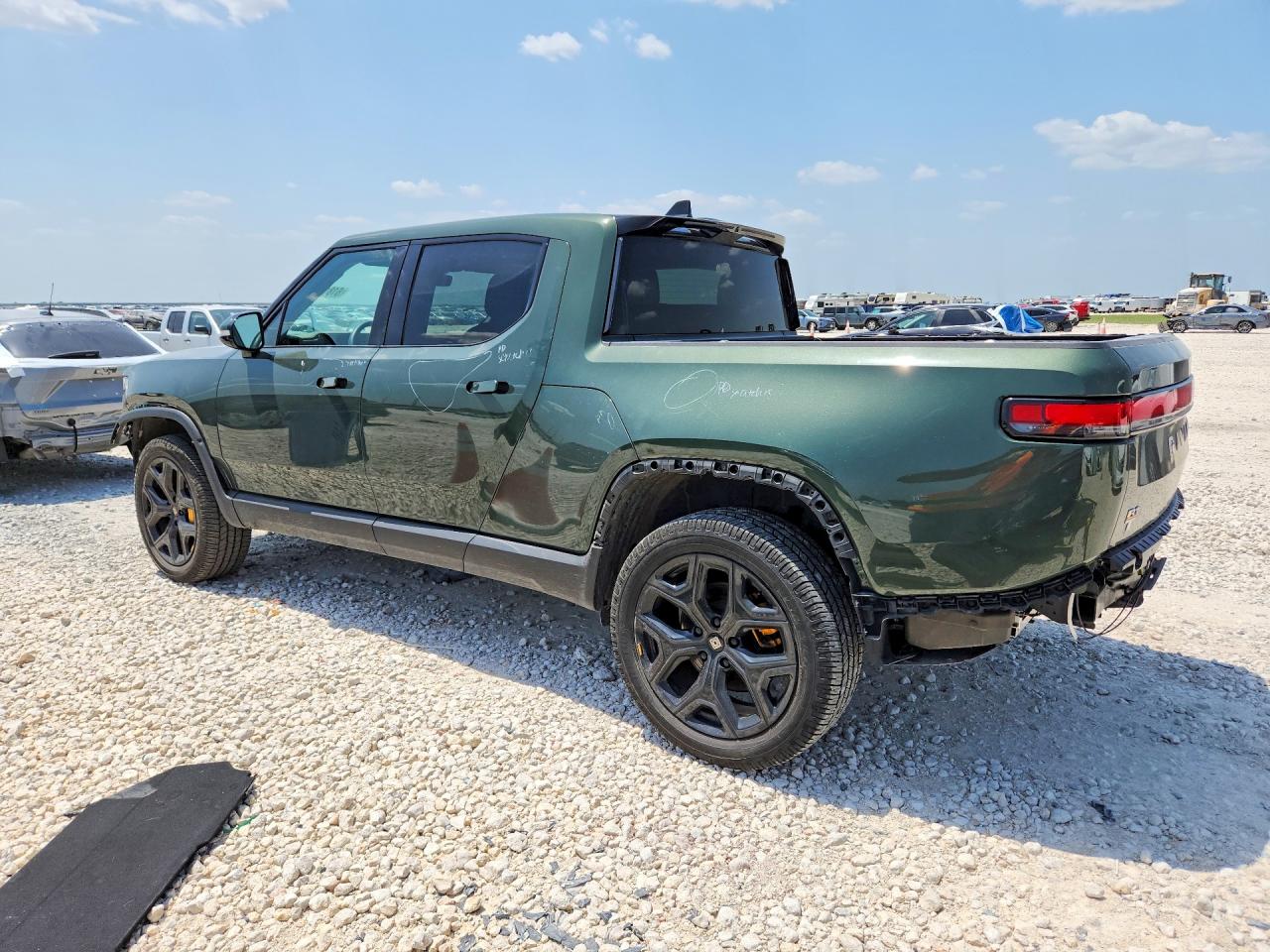 2023 Rivian R1t VIN 7FCTGAAA8PN000888 COPART salvage auction — Front End, TX - SALVAGE VEHICLE TITLE, sold $16,500 on 2026-08-13 (photo 2)