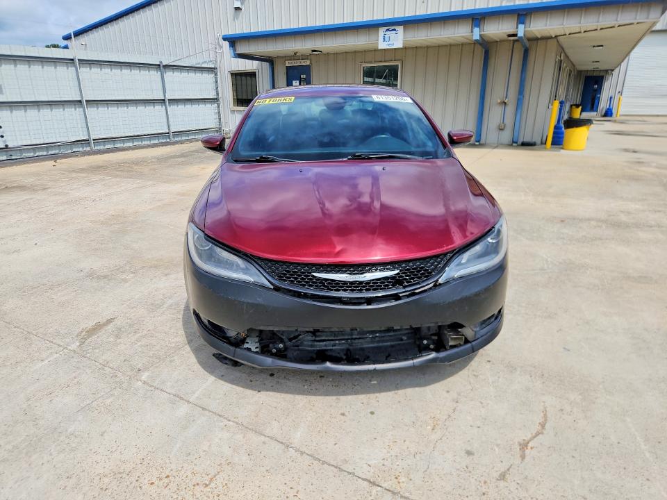 2015 Chrysler 200 VIN 1C3CCCBB4FN726965 COPART salvage auction — MINOR DENT/SCRATCHES, Ms - Certificate Of Title, sold $375 on 2026-07-31 (photo 5)