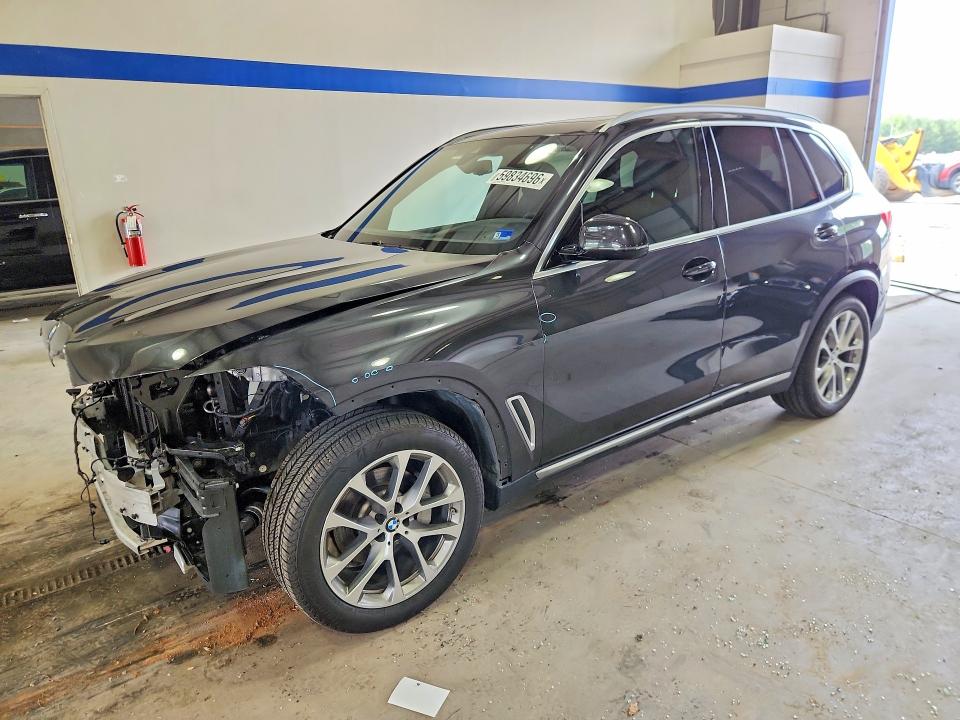 2019 BMW X5 VIN 5UXCR6C57KLL39433 — COPART salvage auction photo