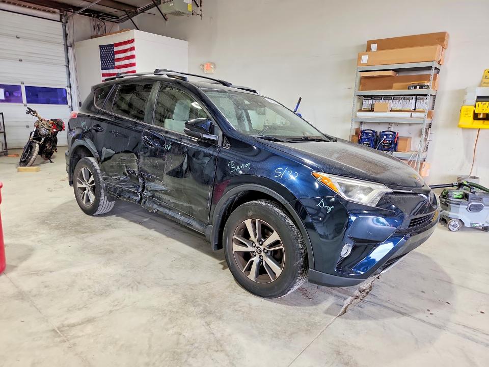 2017 Toyota VIN JTMRFREV9HJ163685 COPART salvage auction — SIDE, Pa - Certificate Of Salvage, sold $5,200 on 2026-07-31 (photo 4)