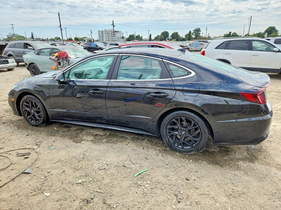 2022 Hyundai Sonata VIN KMHL24JA1NA228897 COPART salvage auction — MINOR DENT/SCRATCHES, Ca - Dis/Dlr/Exp Only Clean Title, sold $3,550 on 2026-07-27 (photo 2)