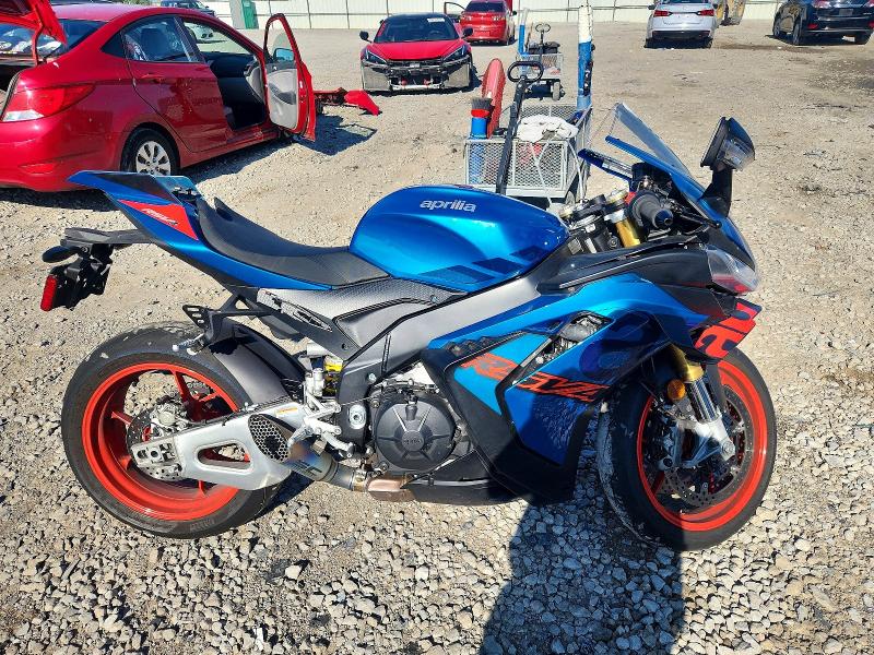 2027 Aprilia VIN ZD4XPUA00VS000449 — COPART salvage auction photo