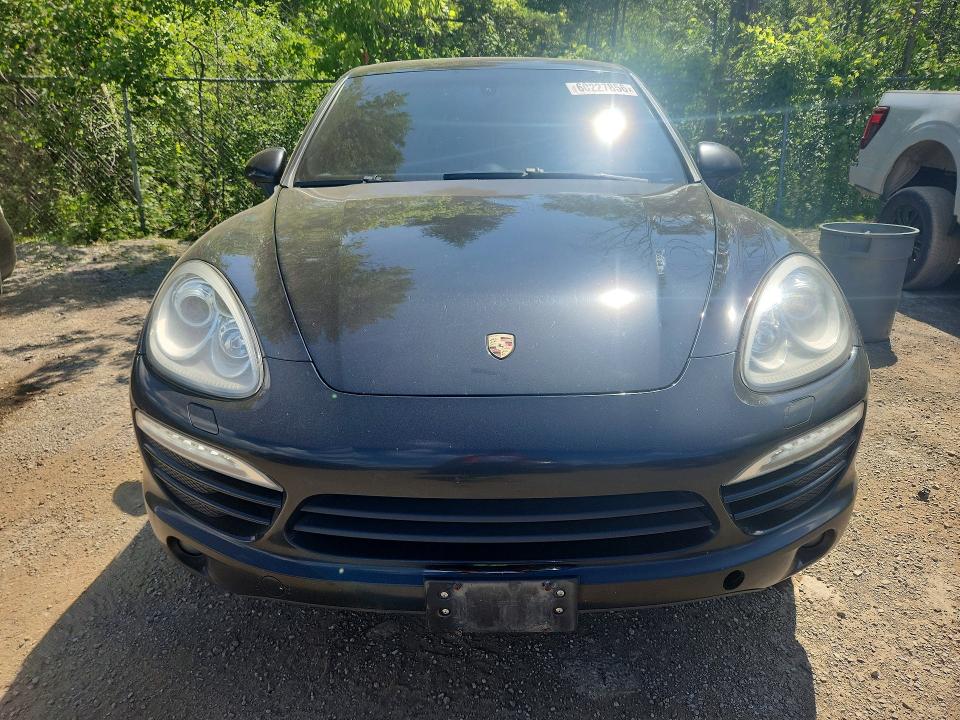 2014 Porsche Cayenne VIN WP1AA2A22ELA93878 COPART salvage auction — SIDE, On - Permit No Brand - Unfit, sold $2,150 on 2026-08-18 (photo 5)