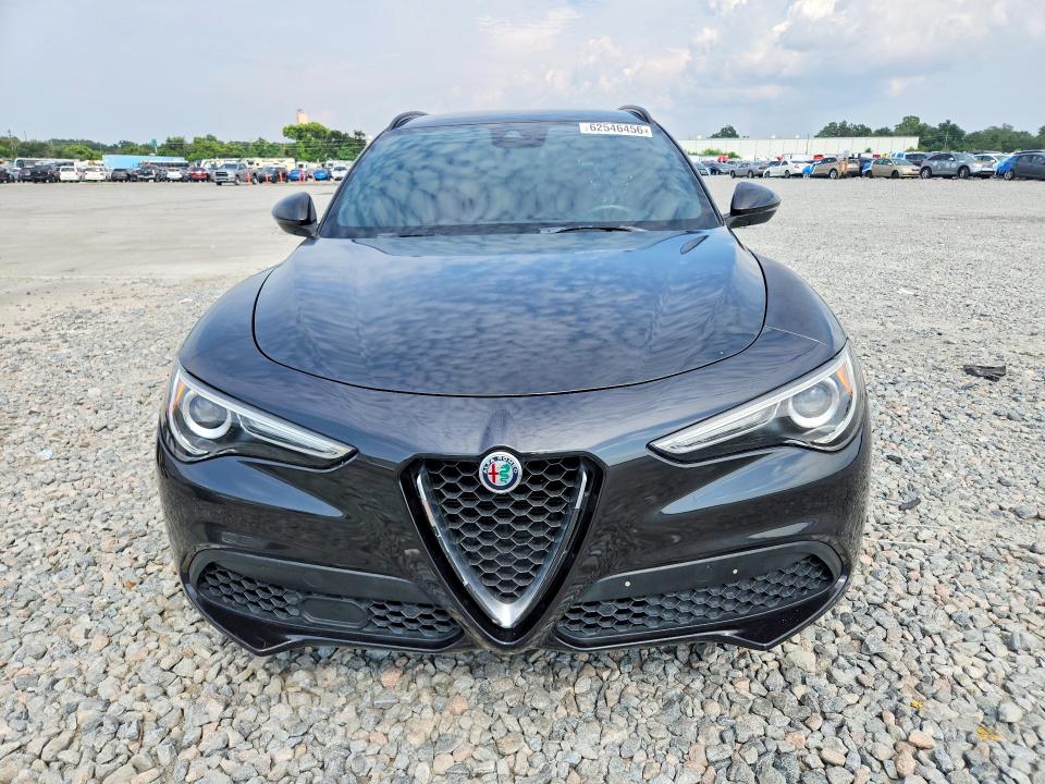 2018 Alfa romeo Stelvio VIN ZASFAKNN4J7C00385 COPART salvage auction — FRONT END, Fl - Certificate Of Title (P), sold $6,500 on 2026-08-06 (photo 5)