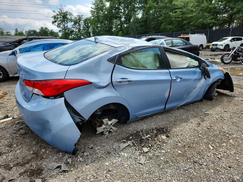 2013 Hyundai Elantra VIN KMHDH4AE4DU753231 COPART salvage auction — ROLLOVER, Md - Cert Of Salvage > 75% Damage, sold $225 on 2026-07-21 (photo 3)