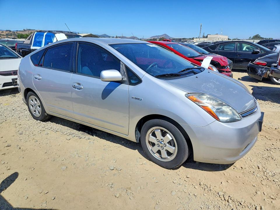 2007 Toyota Prius VIN JTDKB20U377591329 COPART salvage auction — VANDALISM, Ca - Salvage Certificate, sold $60 on 2026-07-30 (photo 4)