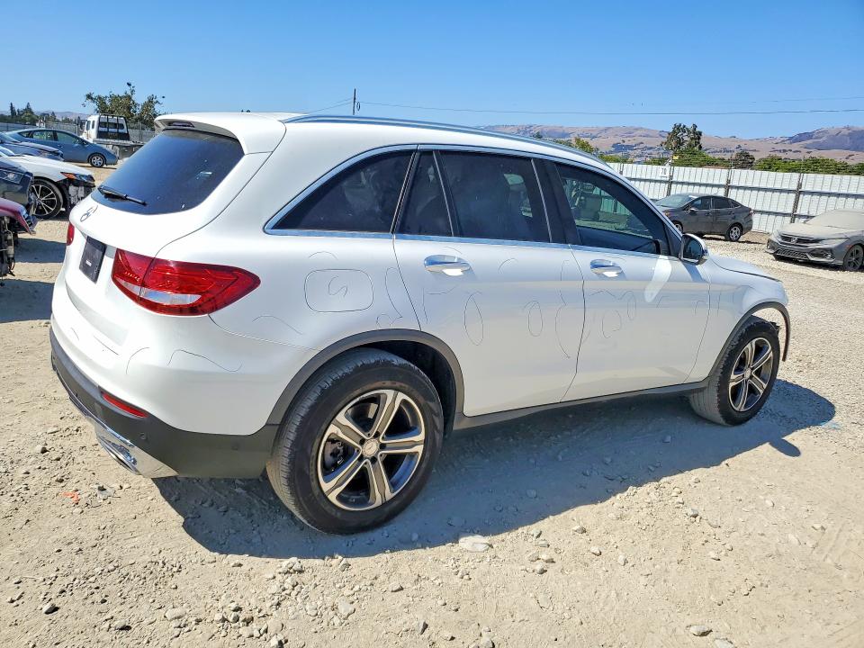 2017 Mercedes-benz Glc VIN WDC0G4JB2HF193161 COPART salvage auction — FRONT END, Ca - Salvage Certificate, sold $5,300 on 2026-07-16 (photo 3)