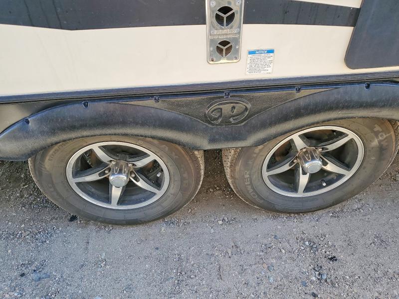 2016 Foresriver VIN 4X4TPAC2XGN020940 COPART salvage auction — MINOR DENT/SCRATCHES, CA - SALVAGE CERTIFICATE, sold $200 on 2026-07-30 (photo 9)