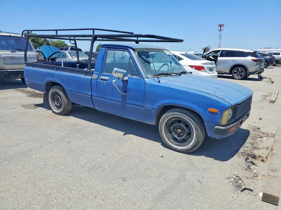 1981 Toyota Pickup VIN JT4RN44S3B0002209 COPART salvage auction — VANDALISM, CA - LIEN PAPERS-SALVAGE OR AC, sold $850 on 2026-07-17 (photo 4)
