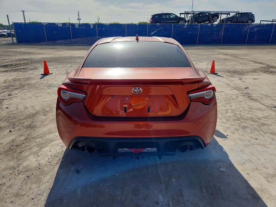 2017 Toyota Gt86 VIN JF1ZNAA19H8705467 COPART salvage auction — MINOR DENT/SCRATCHES, Ca - Dis/Dlr/Exp Only Clean Title (P), sold $1,500 on 2026-07-29 (photo 6)