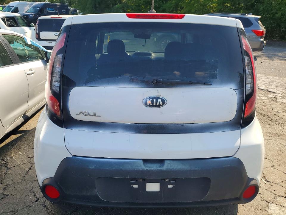 2015 Kia Soul VIN KNDJN2A29F7795874 COPART salvage auction — MINOR DENT/SCRATCHES, VA - CERTIFICATE OF TITLE, sold $250 on 2026-07-23 (photo 6)