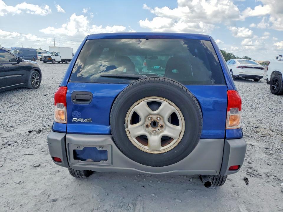 2002 Toyota Rav4 VIN JTEGH20V320069715 COPART salvage auction — NORMAL WEAR, FL - CERTIFICATE OF TITLE, sold $375 on 2026-07-28 (photo 6)