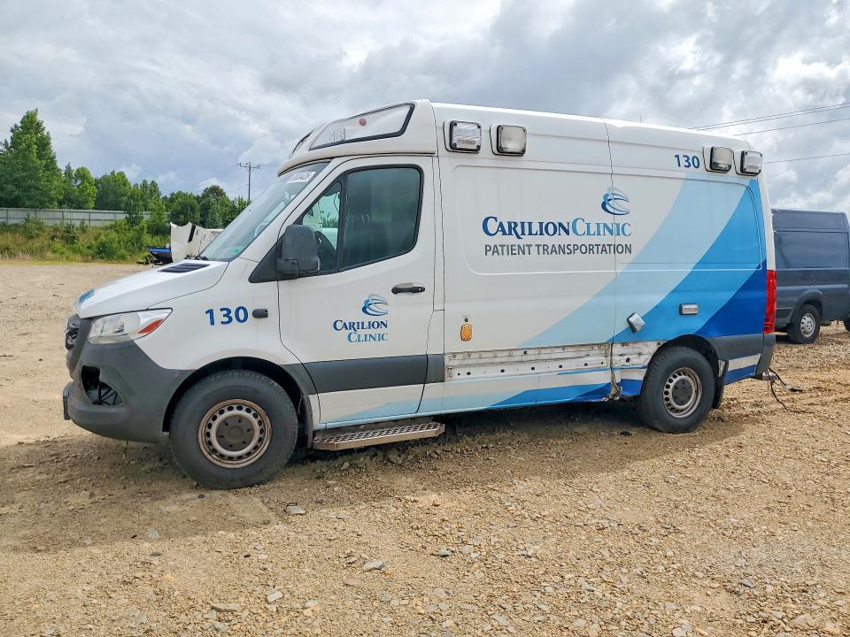 2019 Mercedes-benz Sprinter VIN WD4PF0CD7KP039020 COPART salvage auction — REAR END, Va - Cert Of Title - Salvage, sold $2,900 on 2026-07-29 (photo 1)