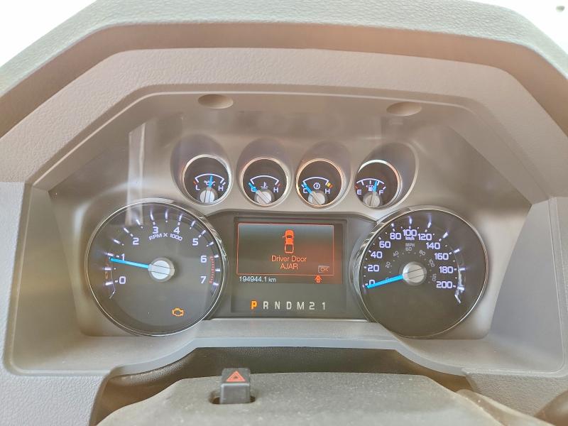 2012 Ford F-350 super duty VIN 1FT8X3B60CEA30768 COPART salvage auction — SIDE, ON - PERMIT NO BRAND - UNFIT, sold $2,750 on 2026-07-28 (photo 9)