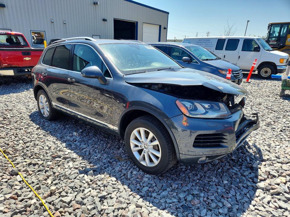 2013 Volkswagen VIN WVGEF9BPXDD003680 COPART salvage auction — FRONT END, Mi - Certificate Of Title, sold $175 on 2026-08-10 (photo 4)
