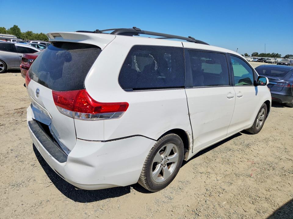 2011 Toyota Sienna VIN 5TDKK3DC7BS085346 COPART salvage auction — REAR END, CA - SALVAGE CERTIFICATE, sold $400 on 2026-07-21 (photo 3)