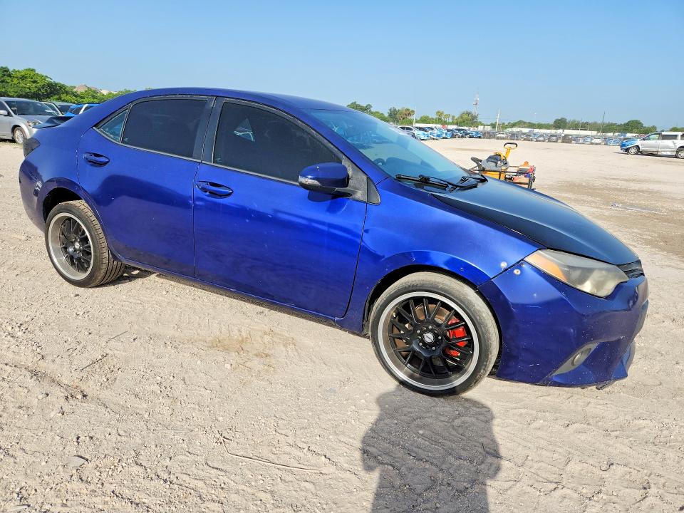 2016 Toyota Corolla VIN 5YFBURHE1GP404815 COPART salvage auction — MINOR DENT/SCRATCHES, FL - CERTIFICATE OF TITLE (P), sold $4,900 on 2026-07-25 (photo 4)