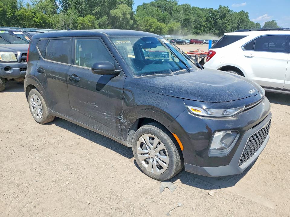 2022 Kia Soul VIN KNDJ23AU1N7153003 COPART salvage auction — SIDE, Mi - Certificate Of Title (P), sold $3,100 on 2026-07-22 (photo 4)