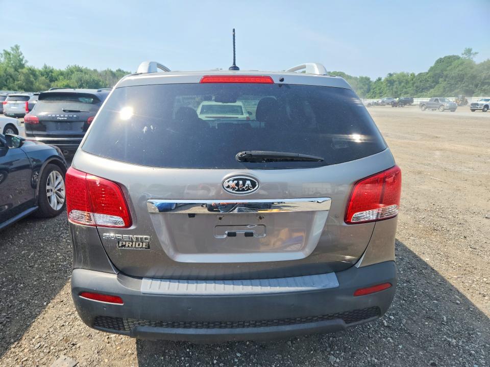 2013 Kia Sorento VIN 5XYKT3A6XDG416772 COPART salvage auction — MECHANICAL, Ma - Certificate Of Title, sold $675 on 2026-07-22 (photo 6)