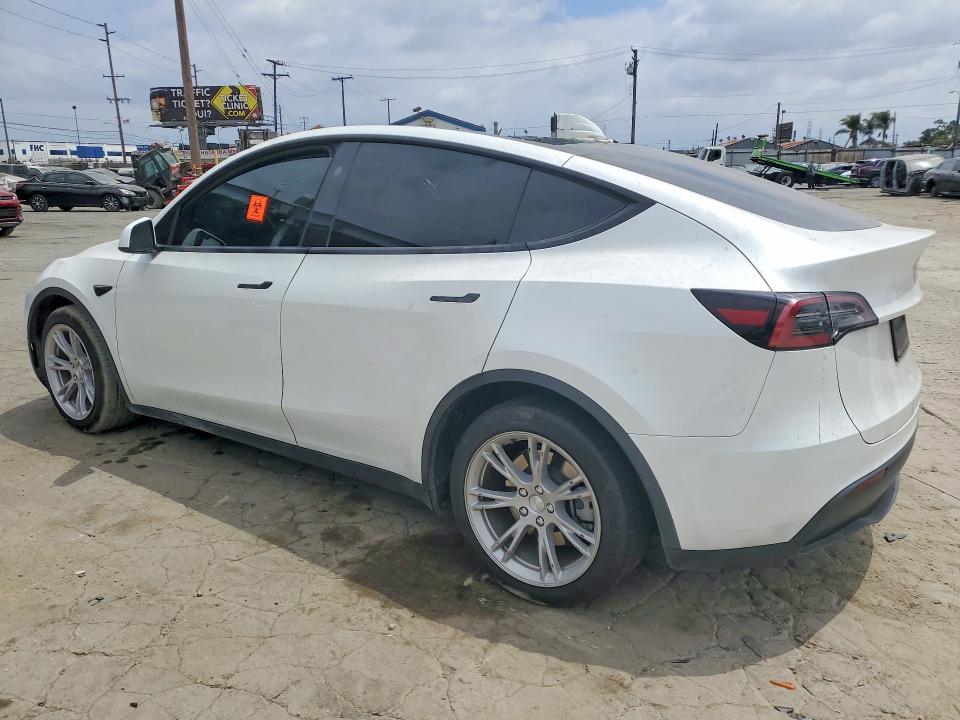 2024 Tesla Model y VIN 7SAYGAEE9RF016000 COPART salvage auction — FRONT END, Ca - Salvage Certificate, sold $11,100 on 2026-08-28 (photo 2)