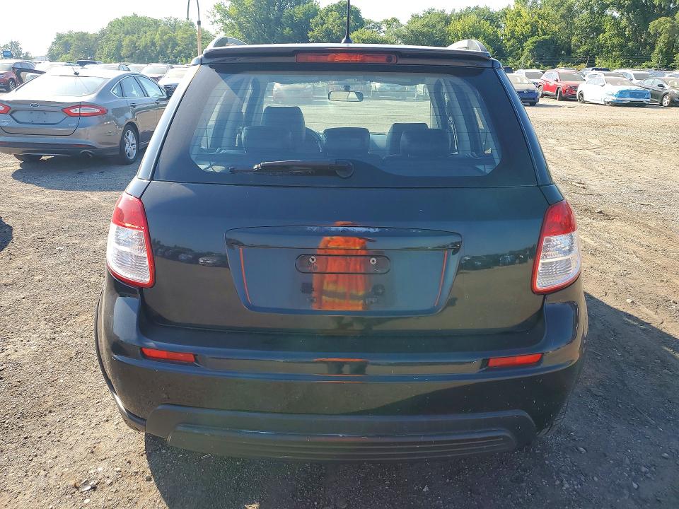 2009 Suzuki Sx4 VIN JS2YB417895100854 COPART salvage auction — SIDE, IA - CERT OF TITLE-SALVAGE TITLE, sold $525 on 2026-09-04 (photo 6)