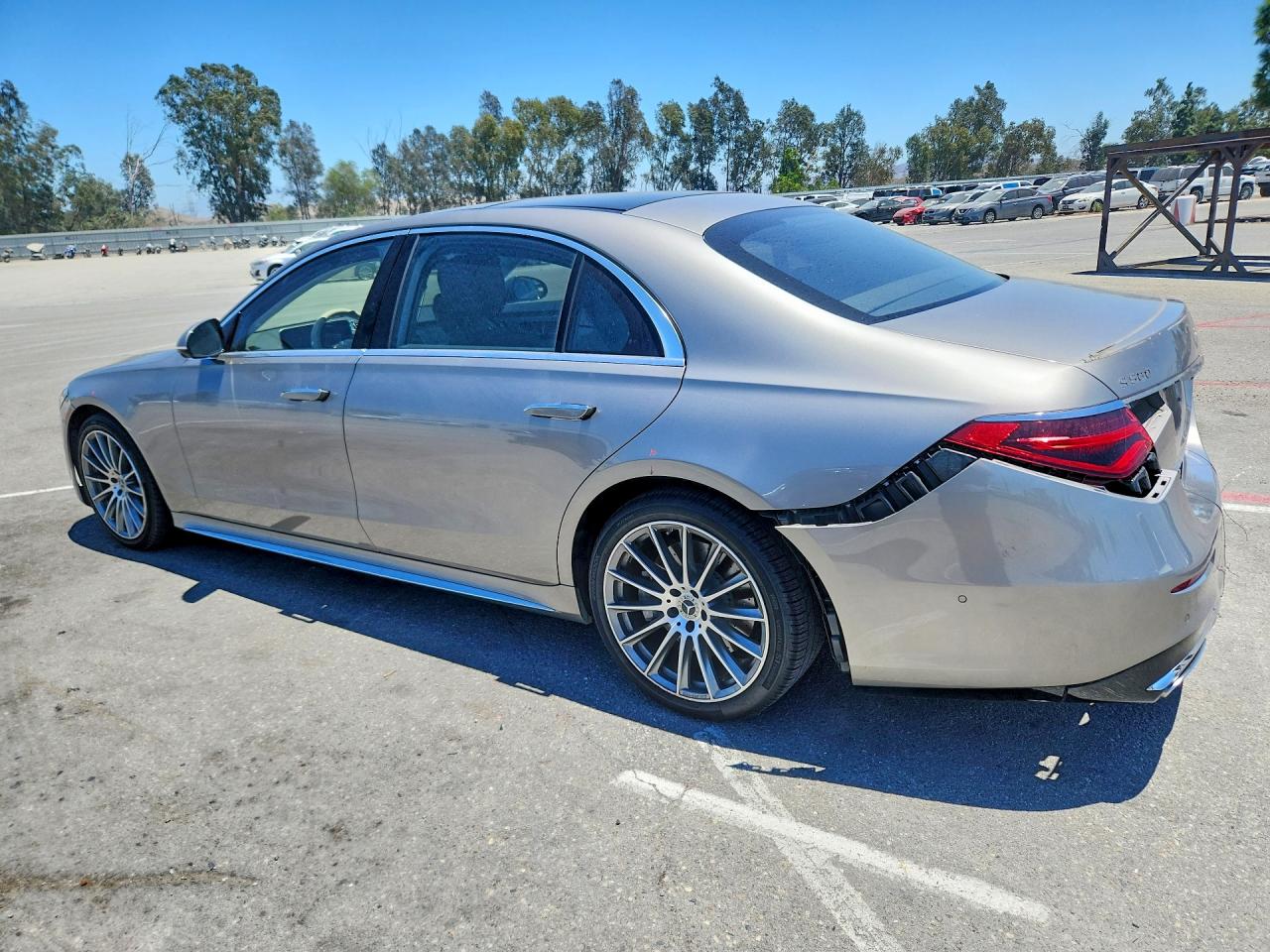2023 Mercedes-benz S-klasse VIN W1K6G7GB6PA176468 COPART salvage auction — Rear End, Sc - Salvage Title, sold $38,250 on 2026-08-20 (photo 2)