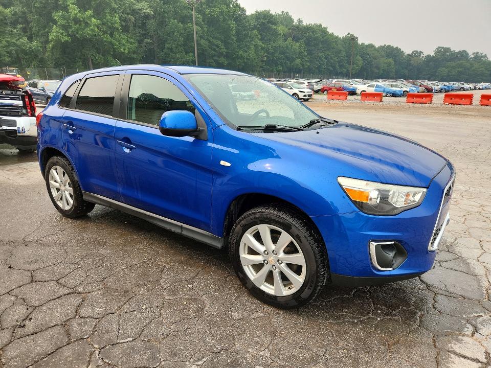 2015 Mitsubishi Outlander sport VIN 4A4AR3AU4FE032130 COPART salvage auction — MINOR DENT/SCRATCHES, Pa - Cert Of Title, sold $2,500 on 2026-07-30 (photo 4)
