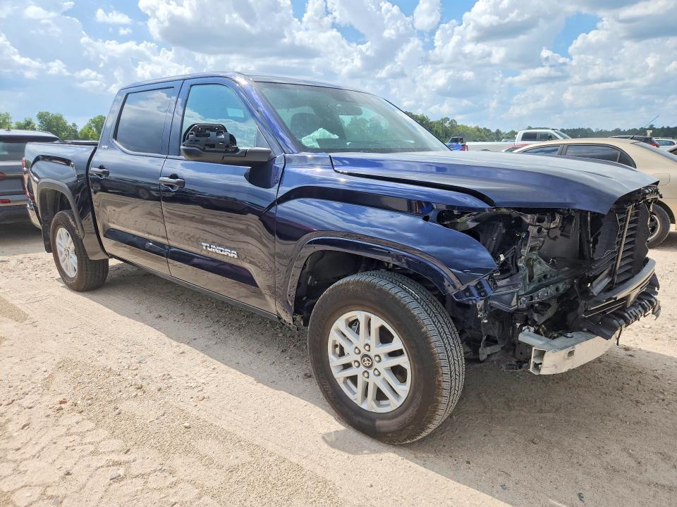 2025 Toyota Tundra VIN 5TFLA5DB8SX321166 COPART salvage auction — FRONT END, TX - SALVAGE VEHICLE TITLE, sold $21,100 on 2026-07-17 (photo 4)