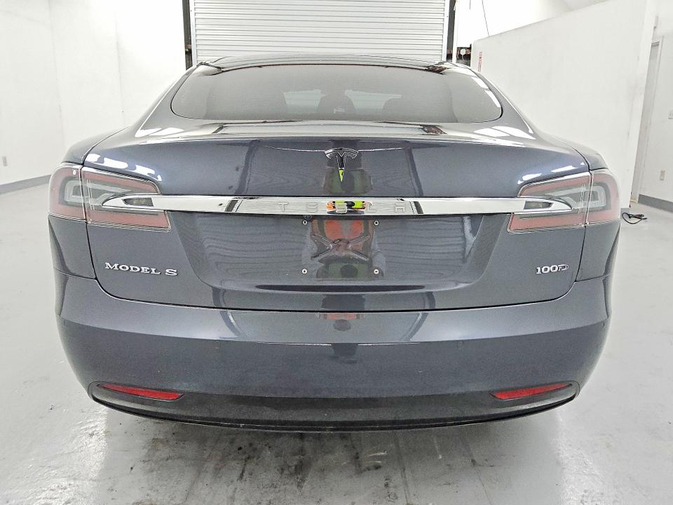 2018 Tesla Model s VIN 5YJSA1E21JF247794 COPART salvage auction — MINOR DENT/SCRATCHES, Tx - Certificate Of Title, sold $14,200 on 2026-07-28 (photo 6)