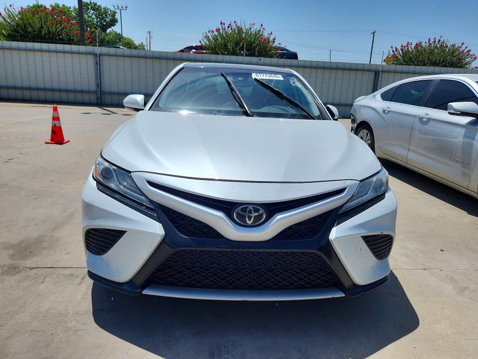 2020 Toyota Camry VIN 4T1K61AK9LU904581 COPART salvage auction — MINOR DENT/SCRATCHES, TX - CERTIFICATE OF TITLE (P), sold $12,300 on 2026-07-30 (photo 5)