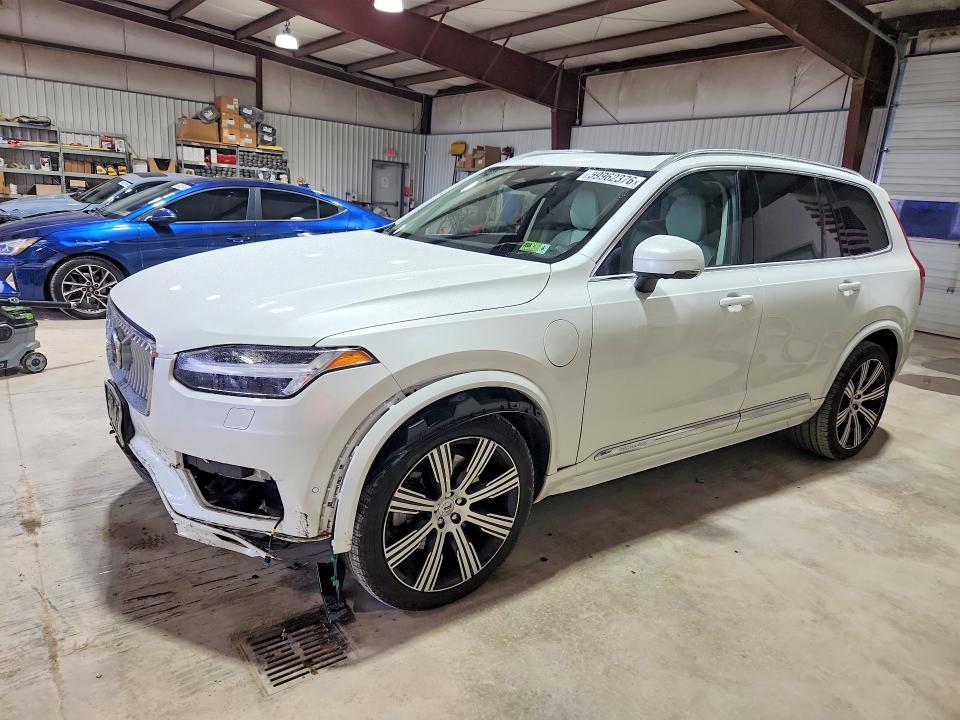 2024 Volvo VIN YV4H60CF8R1189454 COPART salvage auction — FRONT END, Pa - Certificate Of Salvage, sold $9,200 on 2026-07-24 (photo 1)
