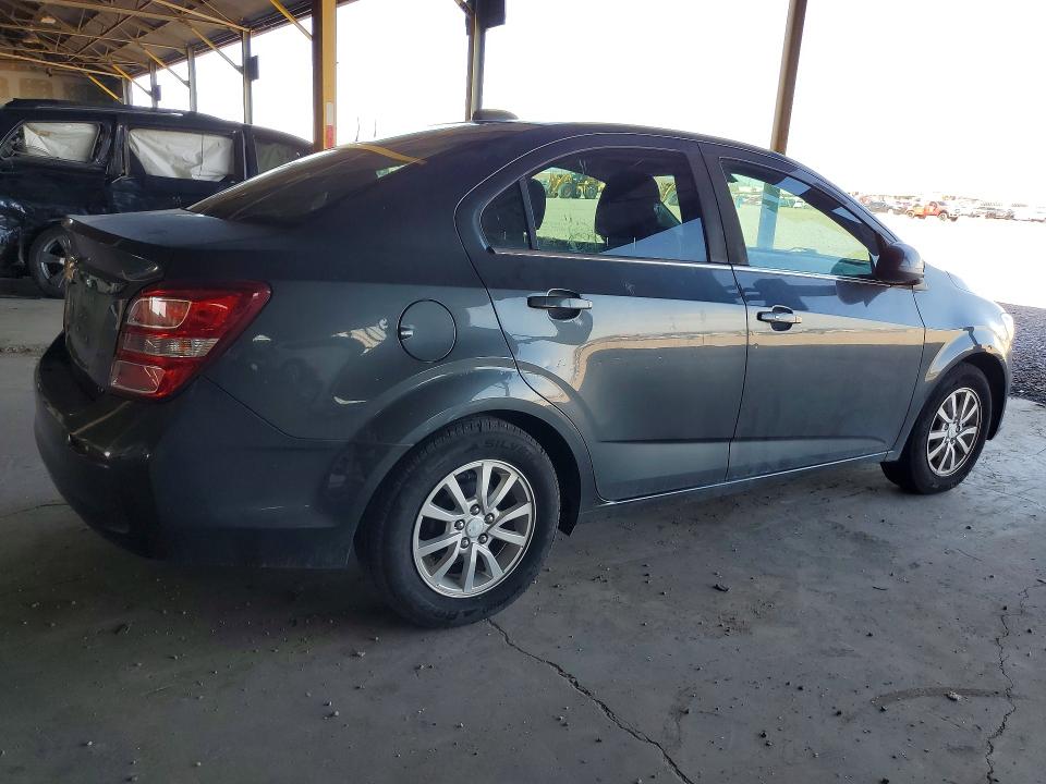 2019 Chevrolet SONIC VIN 1G1JD5SB0K4117165 COPART salvage auction — MINOR DENT/SCRATCHES, AZ - CERTIFICATE OF TITLE, sold $1,750 on 2026-08-03 (photo 3)