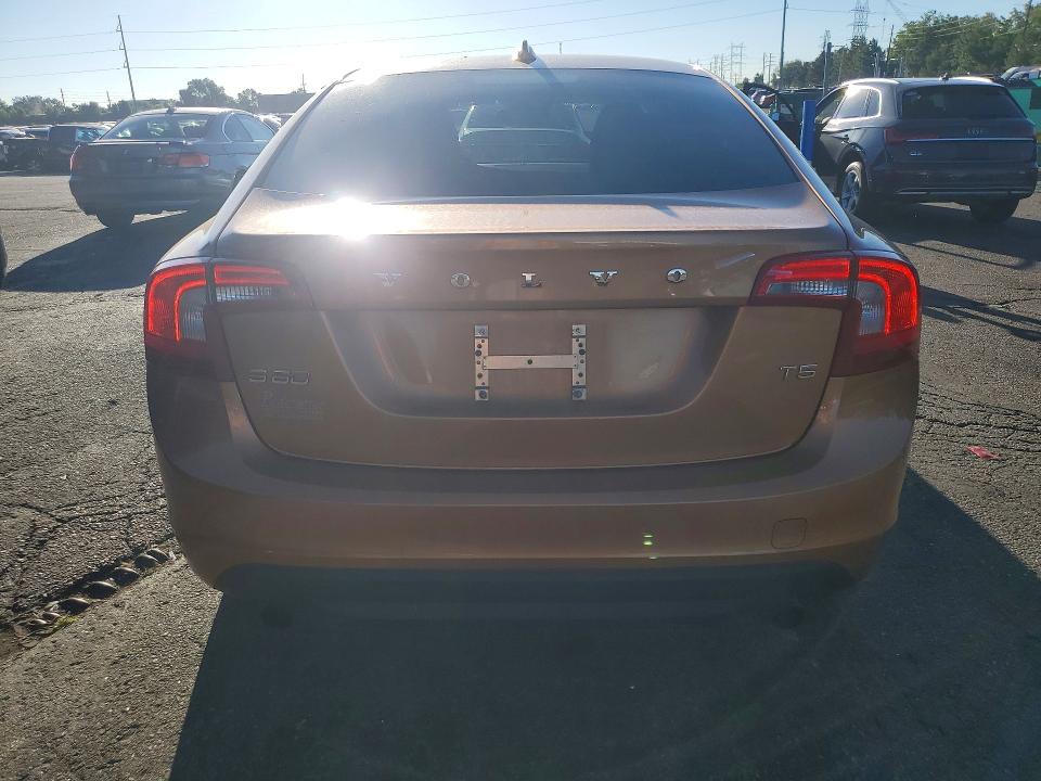 2012 Volvo S60 VIN YV1622FS4C2033966 COPART salvage auction — ROOF, Co - Public - Salvage Title, sold $2,200 on 2026-08-18 (photo 6)