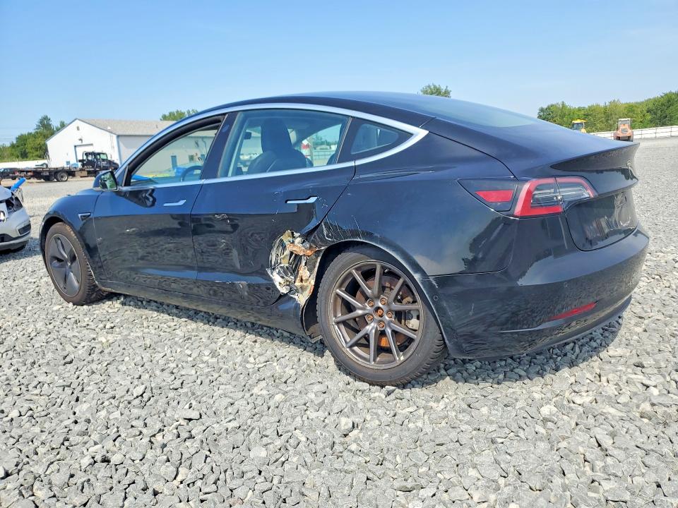 2018 Tesla Model 3 VIN 5YJ3E1EB0JF127252 COPART salvage auction — SIDE, Salvage Title, sold $1,650 on 2026-07-23 (photo 2)