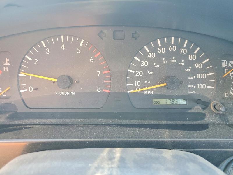 2000 Toyota Tacoma VIN 5TEWN72N3YZ717291 COPART salvage auction — ROLLOVER, CO - PUBLIC - SALVAGE TITLE (P), sold $275 on 2026-07-30 (photo 9)