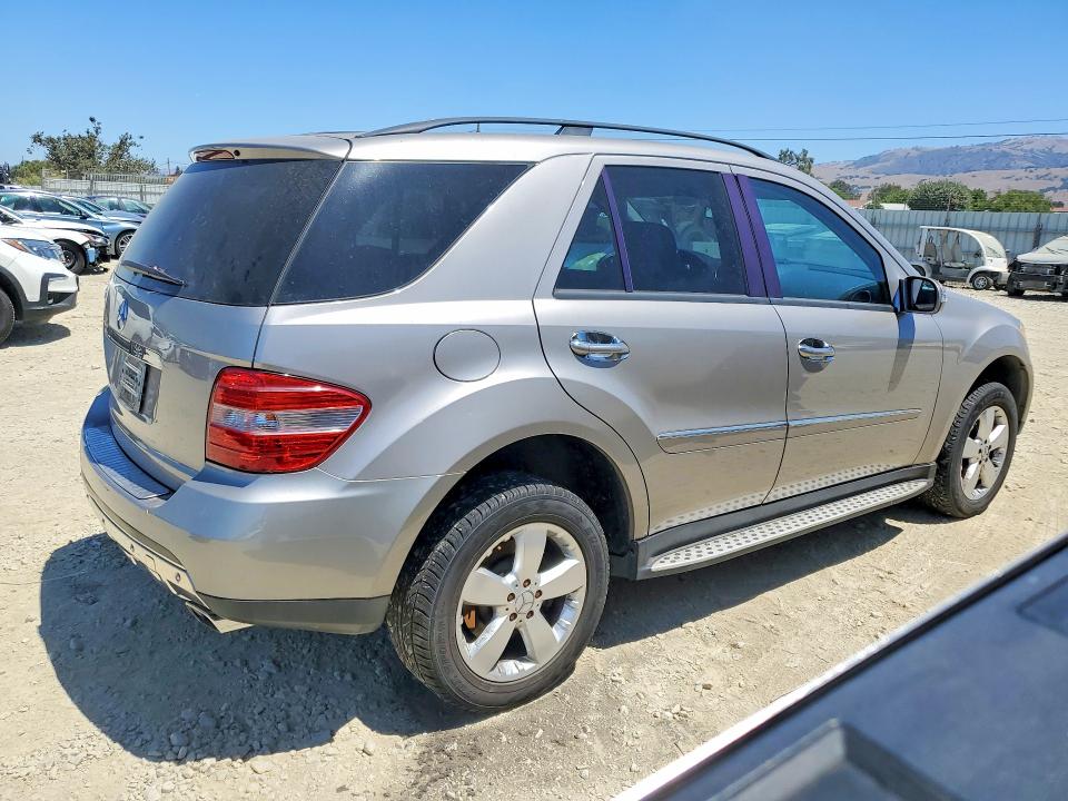 2006 Mercedes-benz Ml-class VIN 4JGBB75E36A097337 COPART salvage auction — MINOR DENT/SCRATCHES, CA - DIS/DLR/EXP ONLY CLEAN TITLE, sold $1,500 on 2026-07-09 (photo 3)