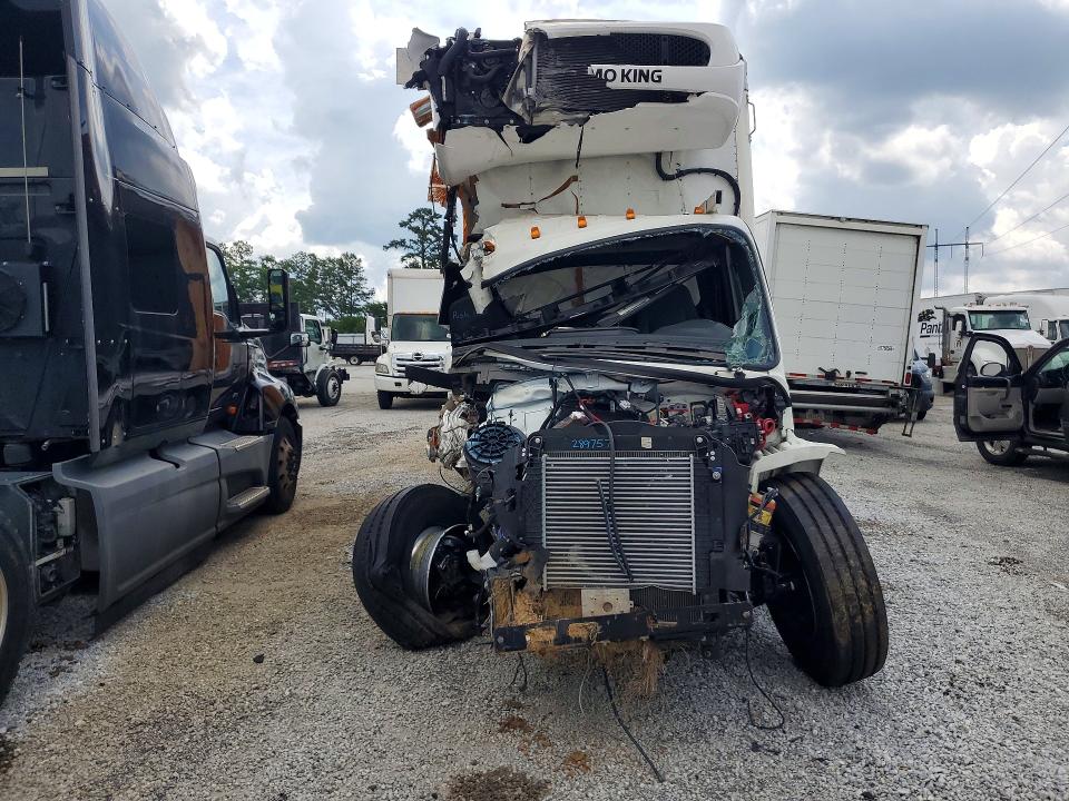 2025 Freightliner M2 VIN 1FVACWFC2SHVN4116 COPART salvage auction — FRONT END, AZ - CERT OF TITLE - SALVAGE, sold $4,000 on 2026-07-30 (photo 5)
