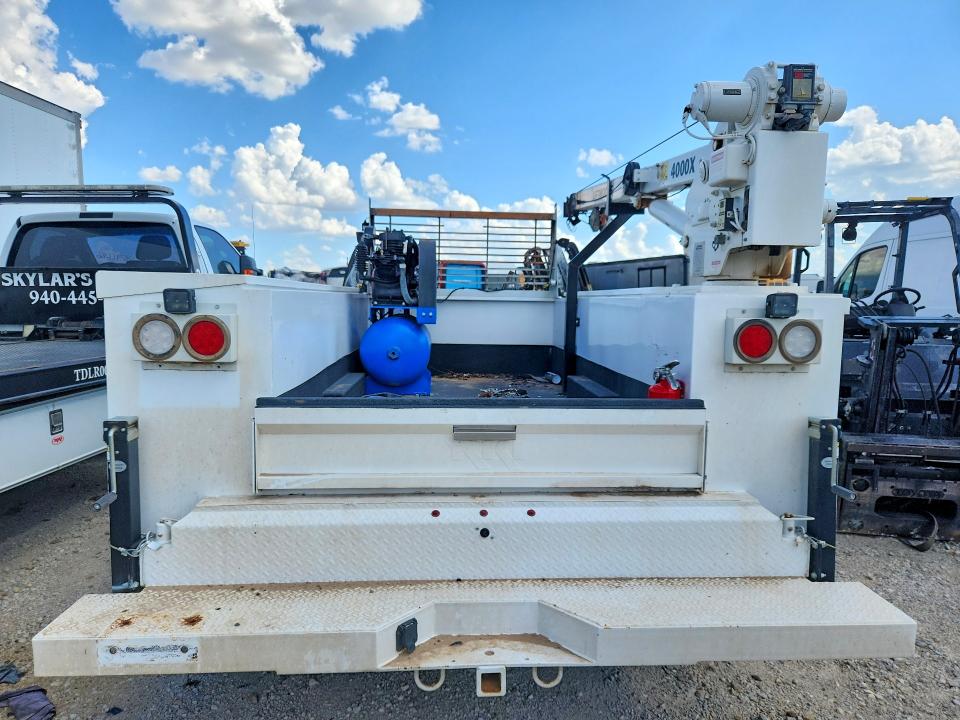 2025 Ford F-450 super duty VIN 1FD0W4HTXSEC20817 COPART salvage auction — Burn Interior, KS - NON-REPAIRABLE VEHICLE CERTIFI, sold $9,600 on 2026-09-01 (photo 6)