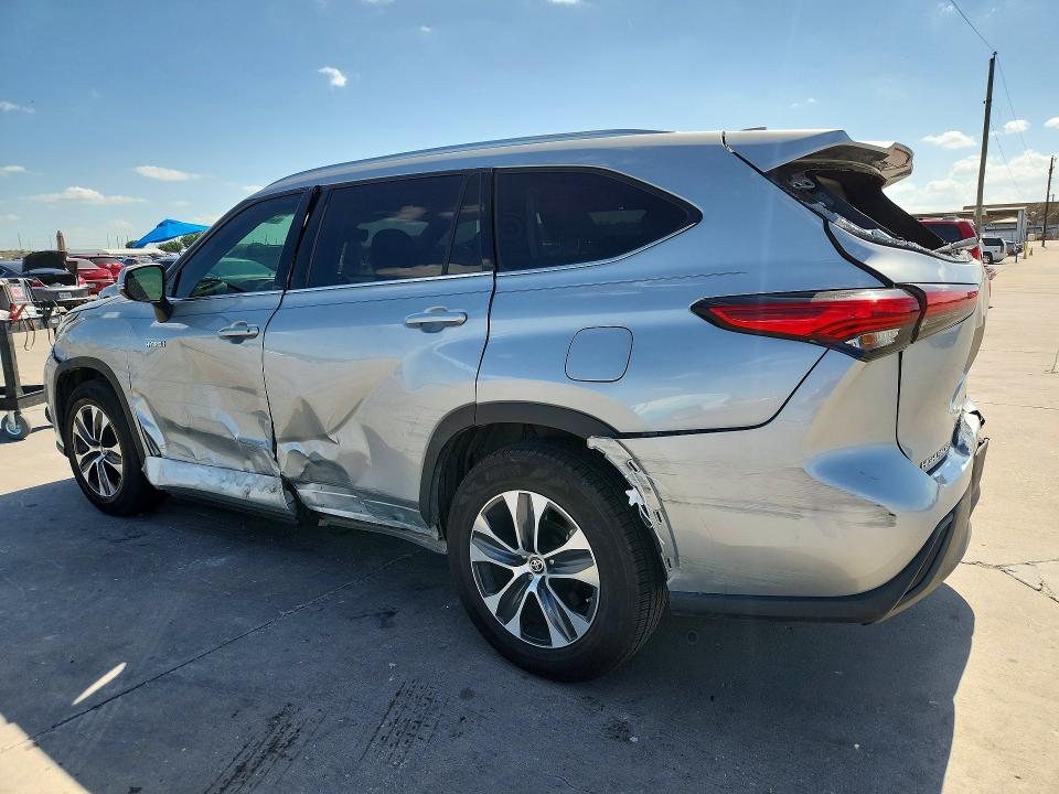 2020 Toyota Highlander VIN 5TDGARAH2LS500215 COPART salvage auction — SIDE, Salvage Title, sold $1,100 on 2026-07-30 (photo 2)