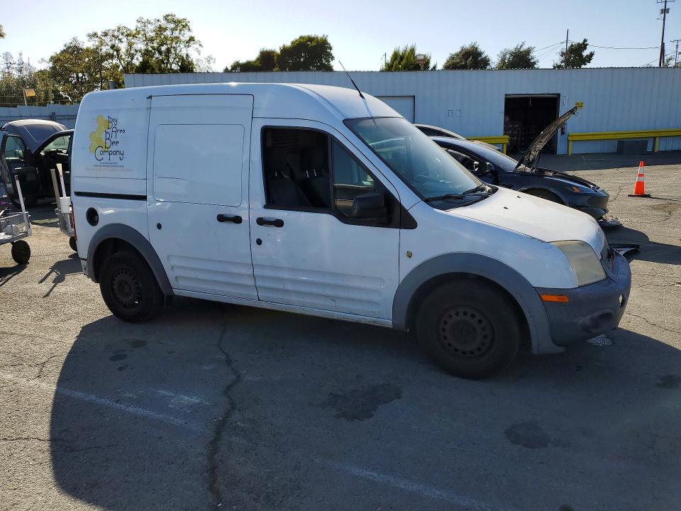 2013 Ford Transit VIN NM0LS7AN6DT157575 COPART salvage auction — MINOR DENT/SCRATCHES, Ca - Dis/Dlr/Exp Only Clean Title, sold $525 on 2026-07-31 (photo 4)